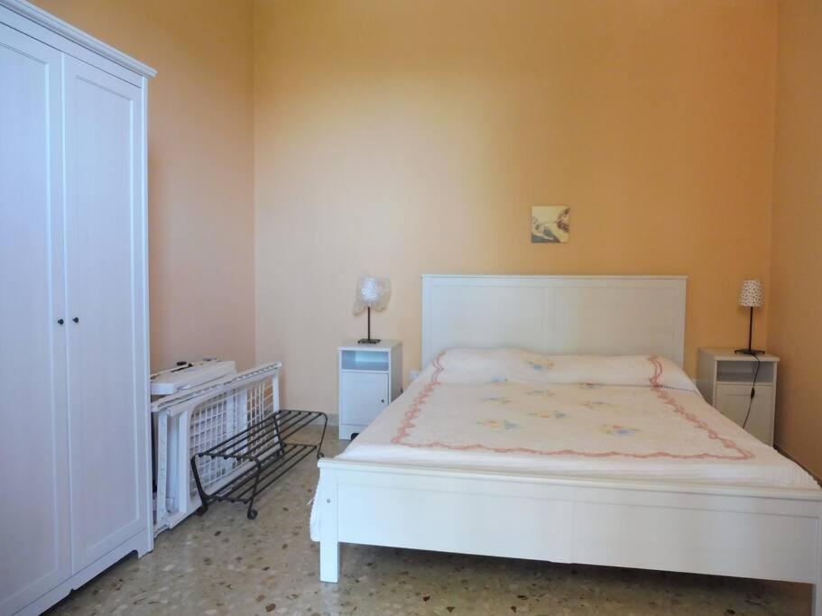 Appartamento In Villa A 100 Metri Dal Mare Fontane Bianche Esterno foto